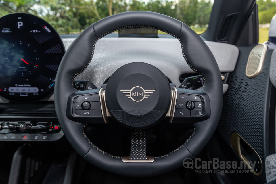 MINI Electric J01 (2024) Interior