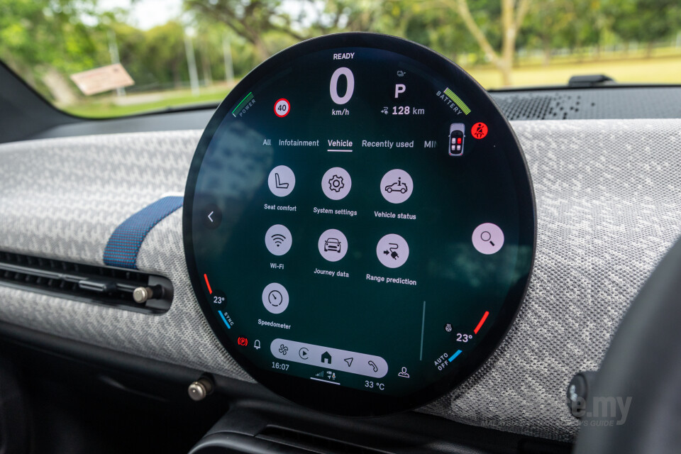 MINI Electric J01 (2024) Interior