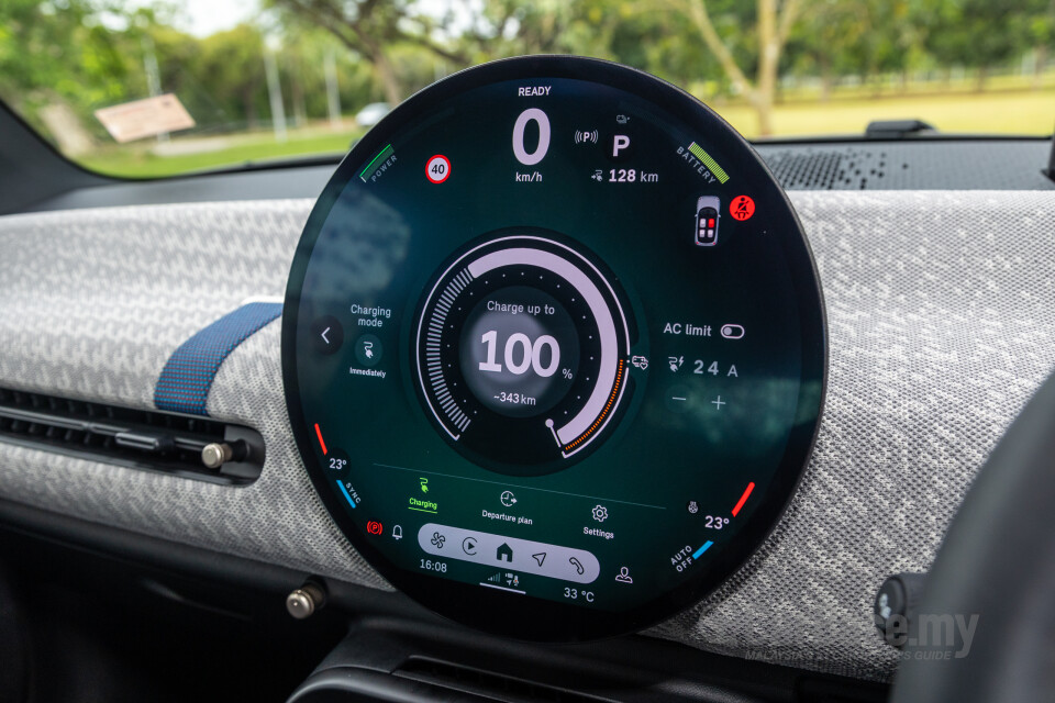 MINI Electric J01 (2024) Interior