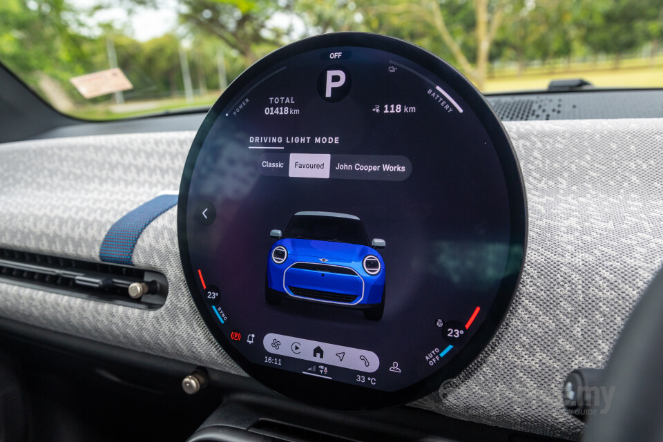 MINI Electric J01 (2024) Interior