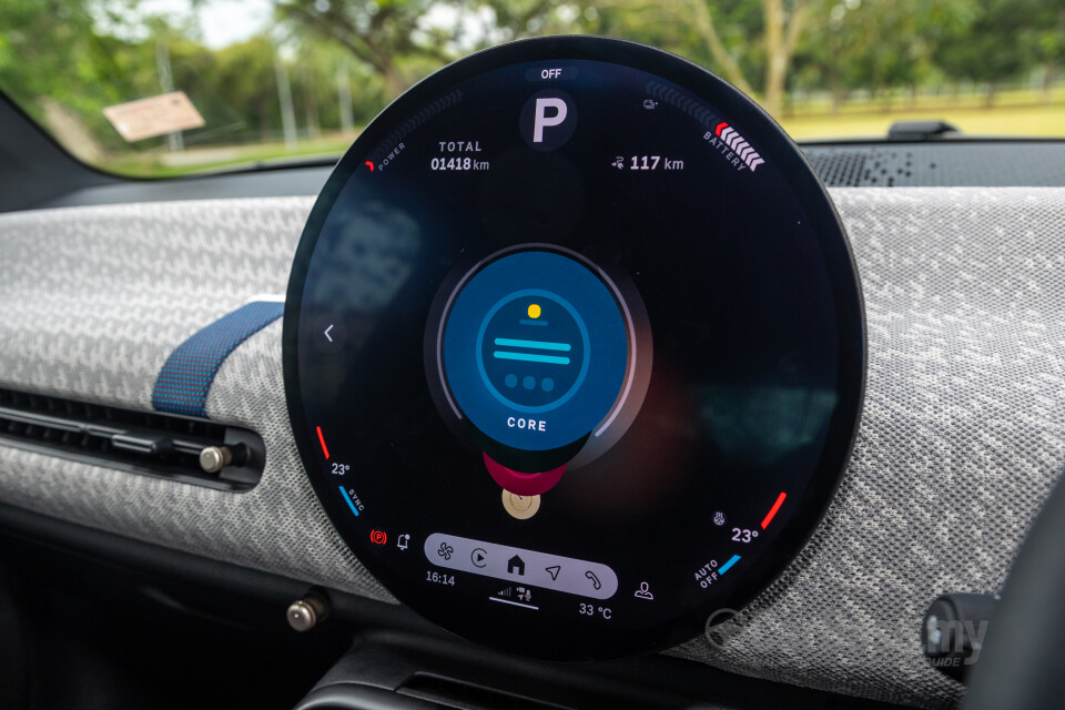 MINI Electric J01 (2024) Interior