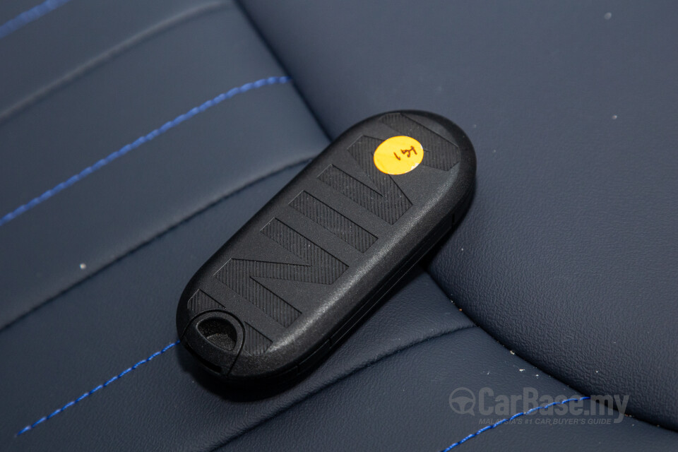 MINI Electric J01 (2024) Interior