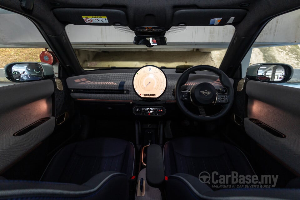 MINI Electric J01 (2024) Interior
