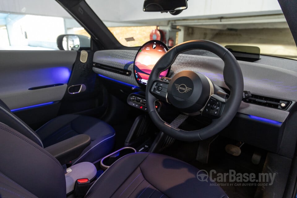 MINI Electric J01 (2024) Interior