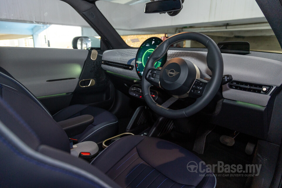 MINI Electric J01 (2024) Interior