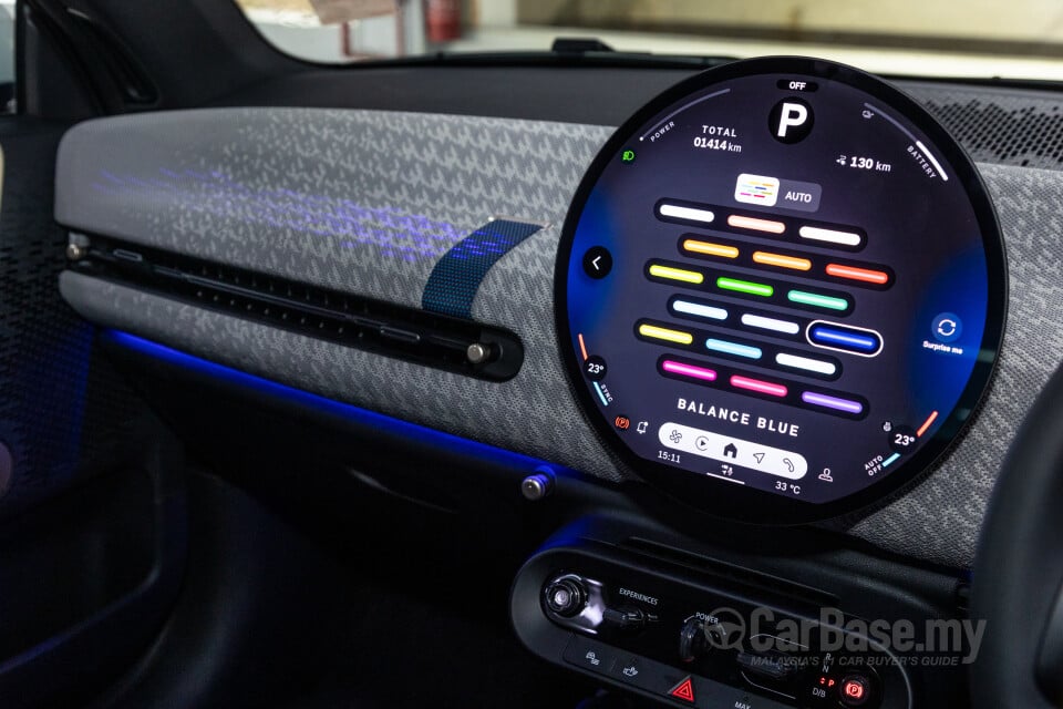 MINI Electric J01 (2024) Interior