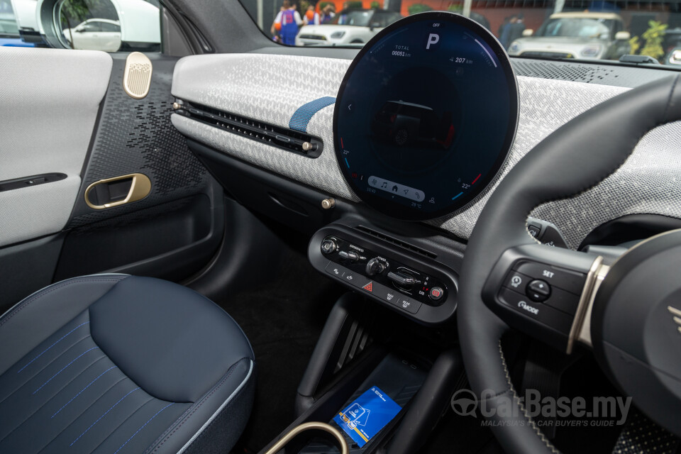 MINI Electric J01 (2024) Interior