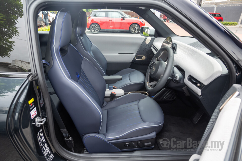 MINI Electric J01 (2024) Interior