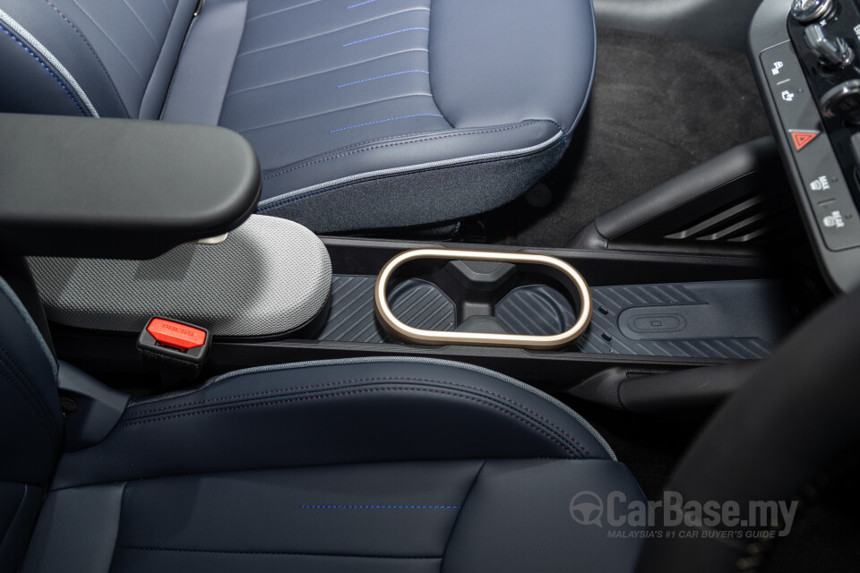 MINI Electric J01 (2024) Interior