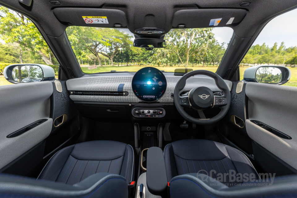 MINI Electric J01 (2024) Interior