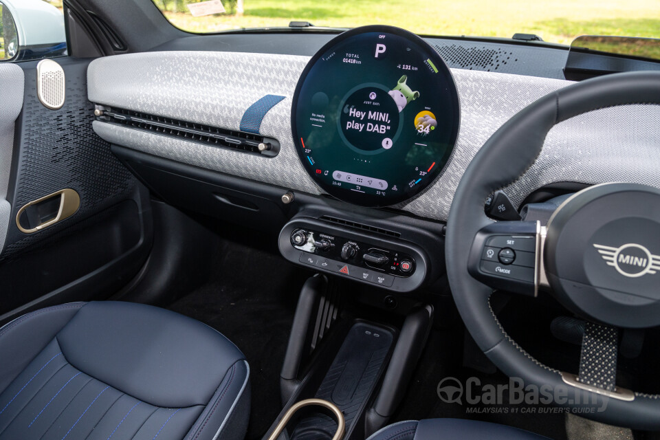 MINI Electric J01 (2024) Interior