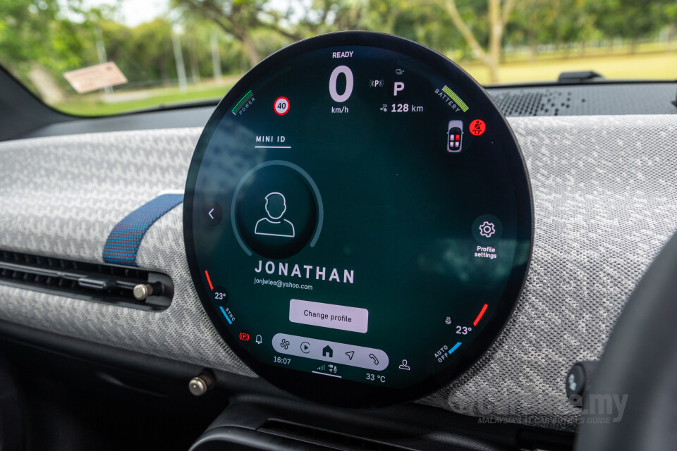 MINI Electric J01 (2024) Interior