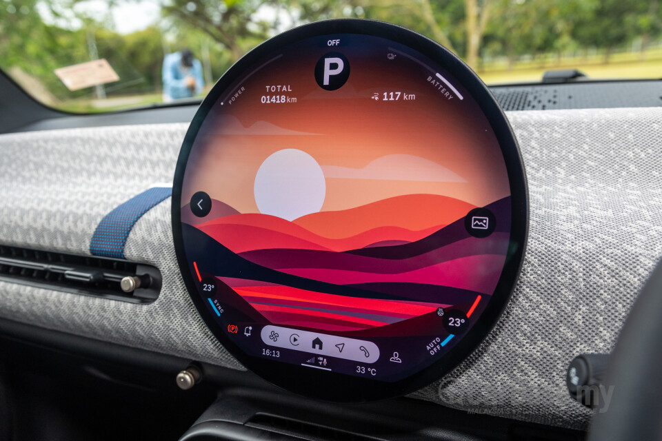 MINI Electric J01 (2024) Interior