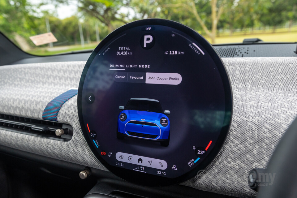 MINI Electric J01 (2024) Interior