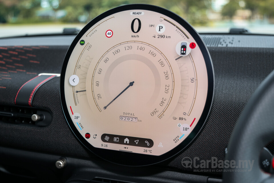 MINI Electric J01 (2024) Interior