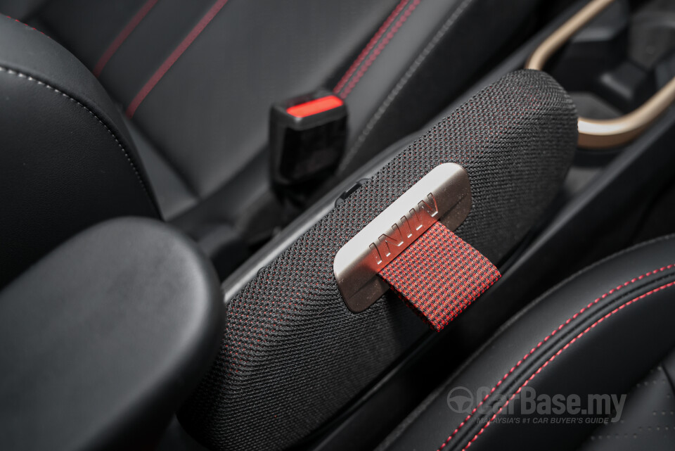 MINI Electric J01 (2024) Interior