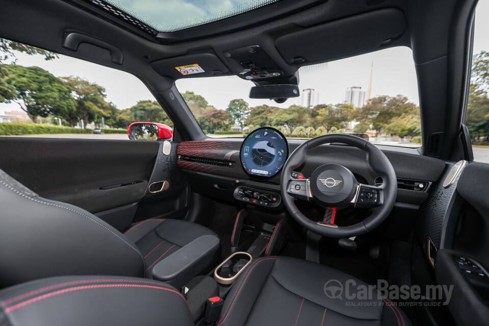 MINI Electric J01 (2024) Interior