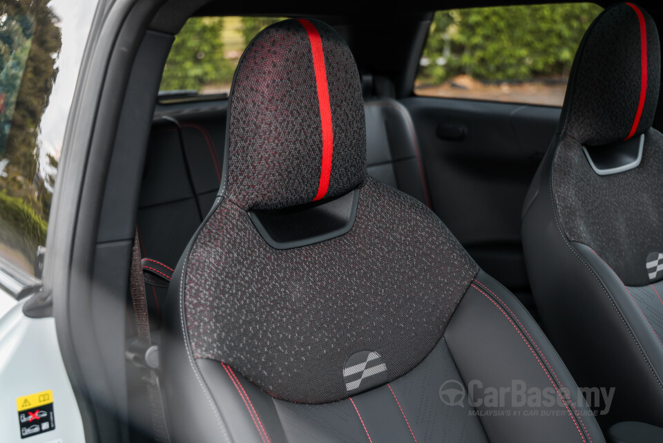MINI Electric J01 (2024) Interior