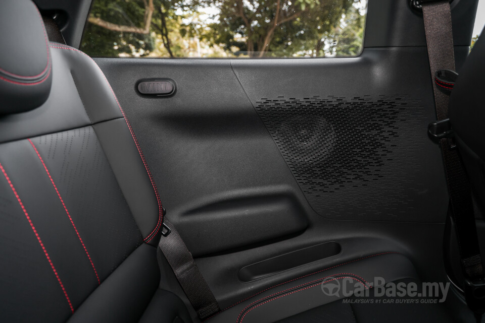 MINI Electric J01 (2024) Interior