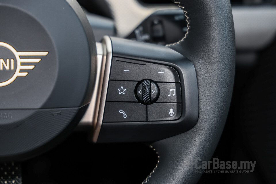 MINI Electric J01 (2024) Interior