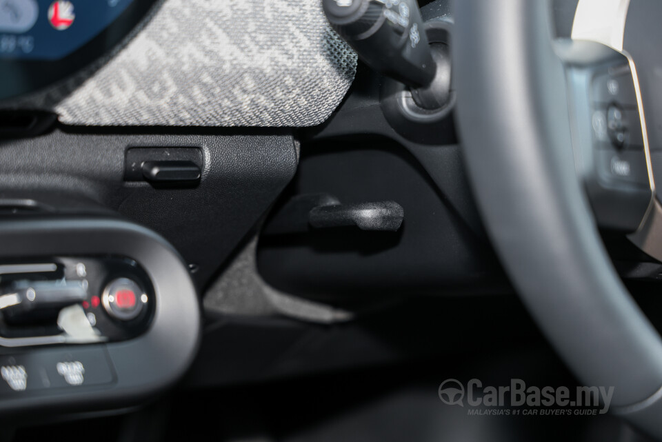 MINI Electric J01 (2024) Interior