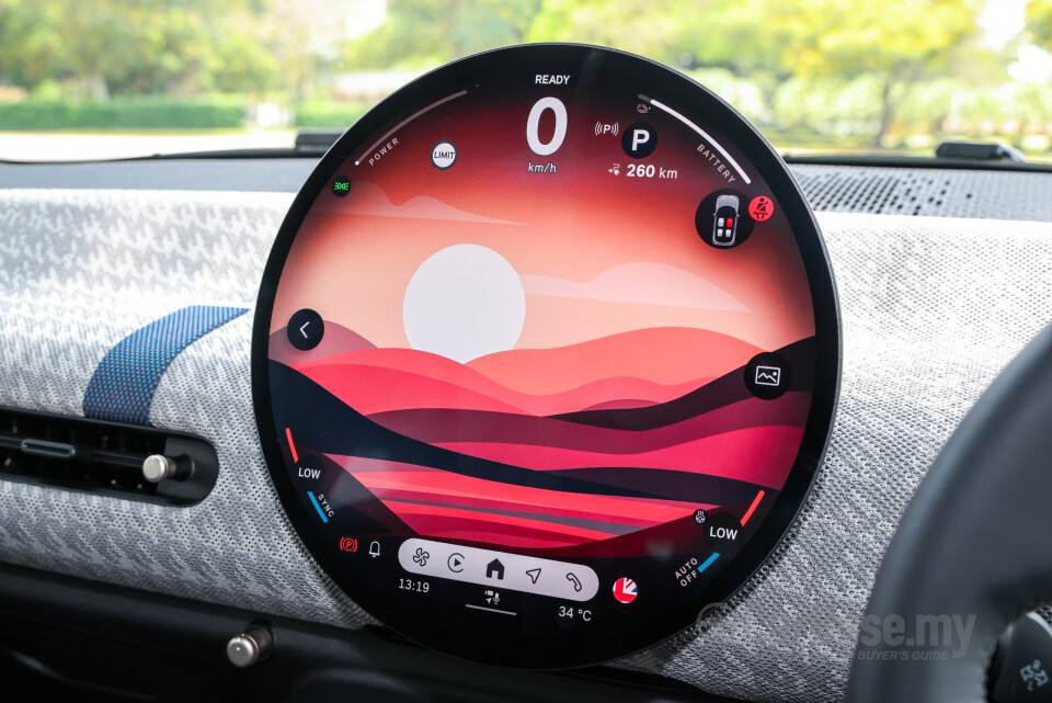 MINI Electric J01 (2024) Interior