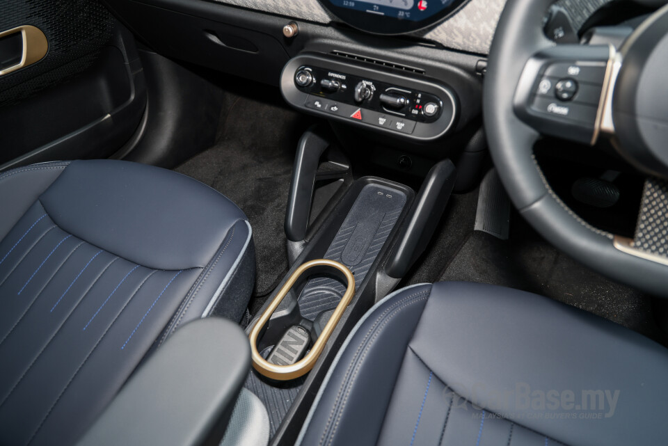 MINI Electric J01 (2024) Interior