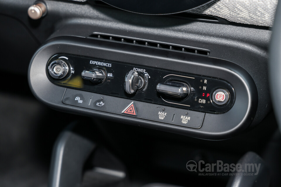 MINI Electric J01 (2024) Interior