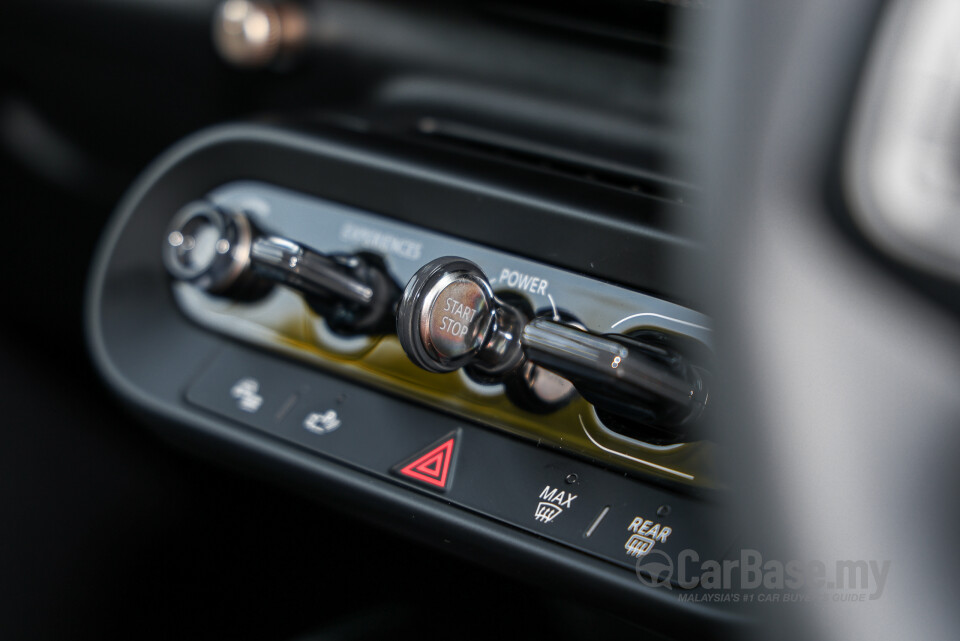 MINI Electric J01 (2024) Interior