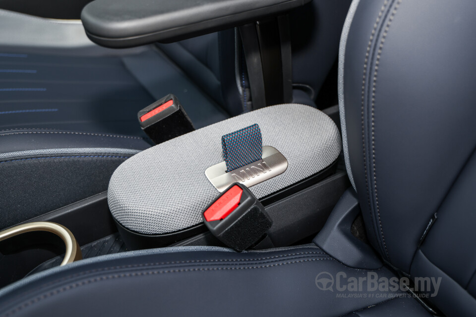 MINI Electric J01 (2024) Interior