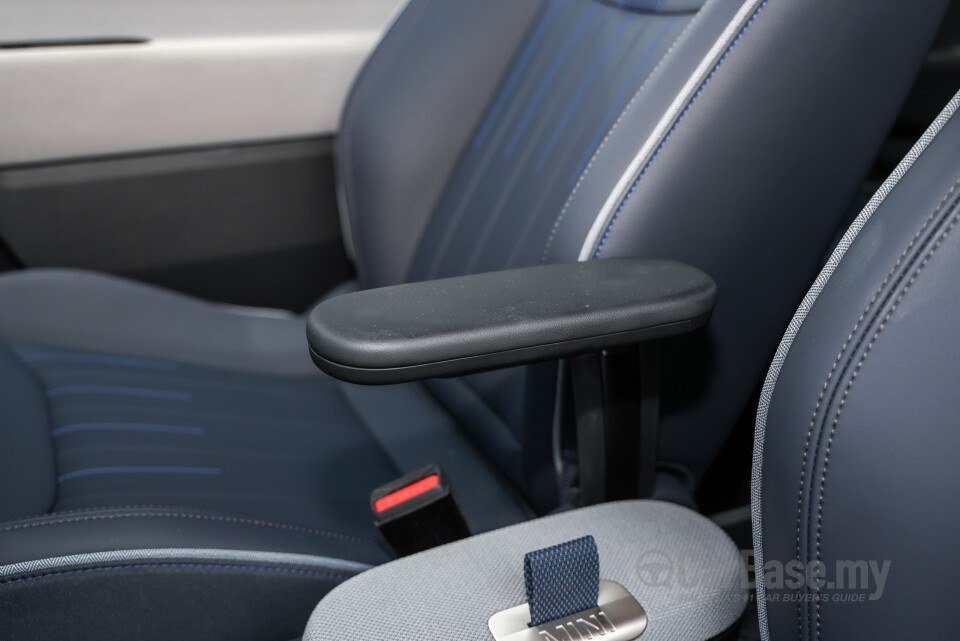 MINI Electric J01 (2024) Interior