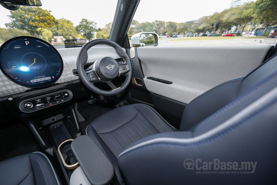 MINI Electric J01 (2024) Interior