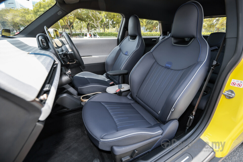 MINI Electric J01 (2024) Interior