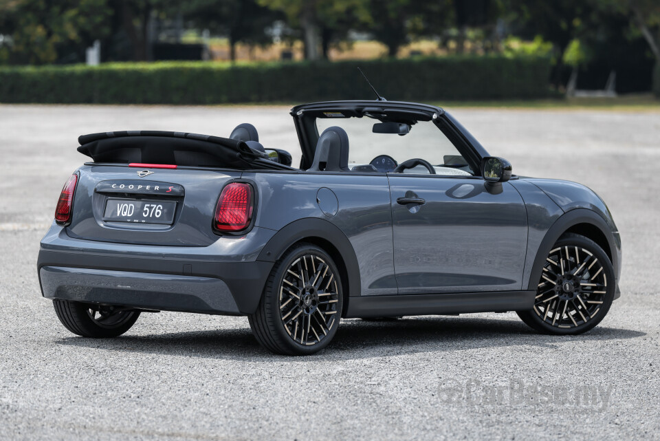 MINI Convertible F67 (2025) Exterior