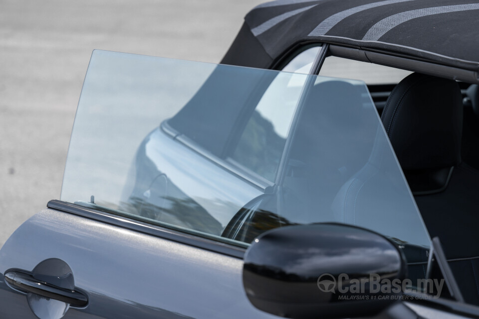 MINI Convertible F67 (2025) Exterior