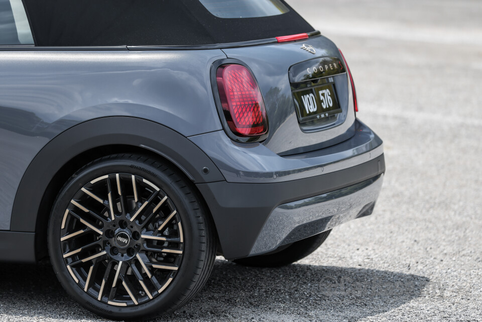 MINI Convertible F67 (2025) Exterior