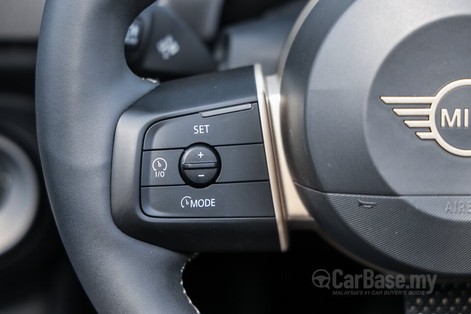 MINI Convertible F67 (2025) Interior