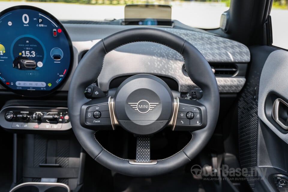 MINI Convertible F67 (2025) Interior