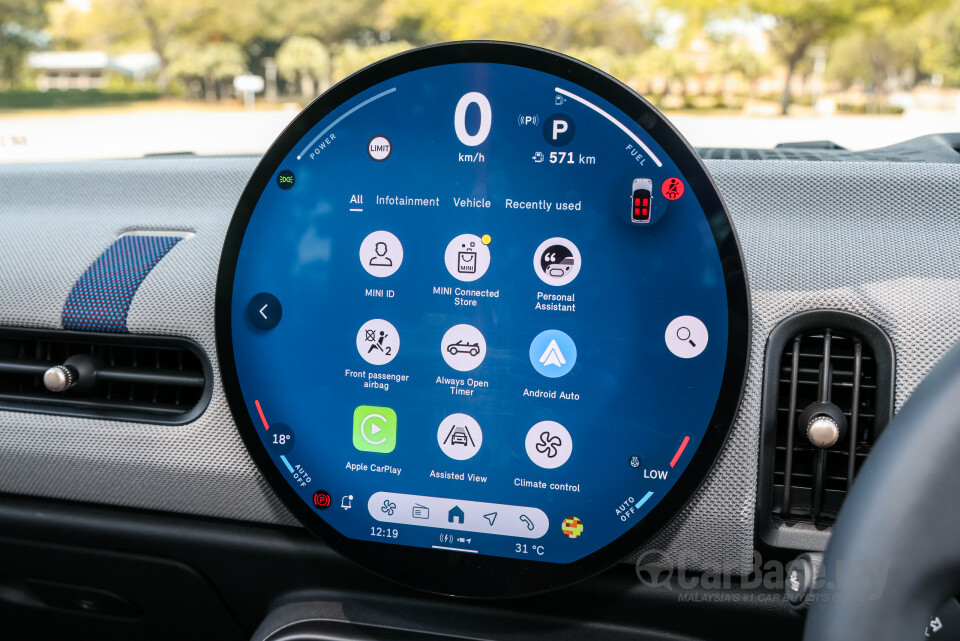 MINI Convertible F67 (2025) Interior