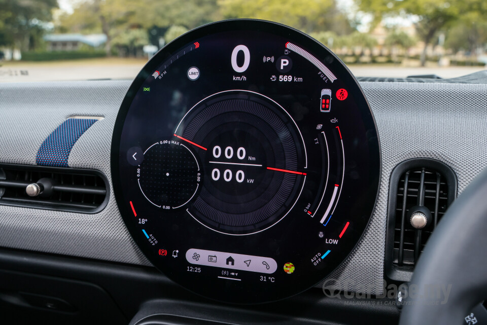 MINI Convertible F67 (2025) Interior