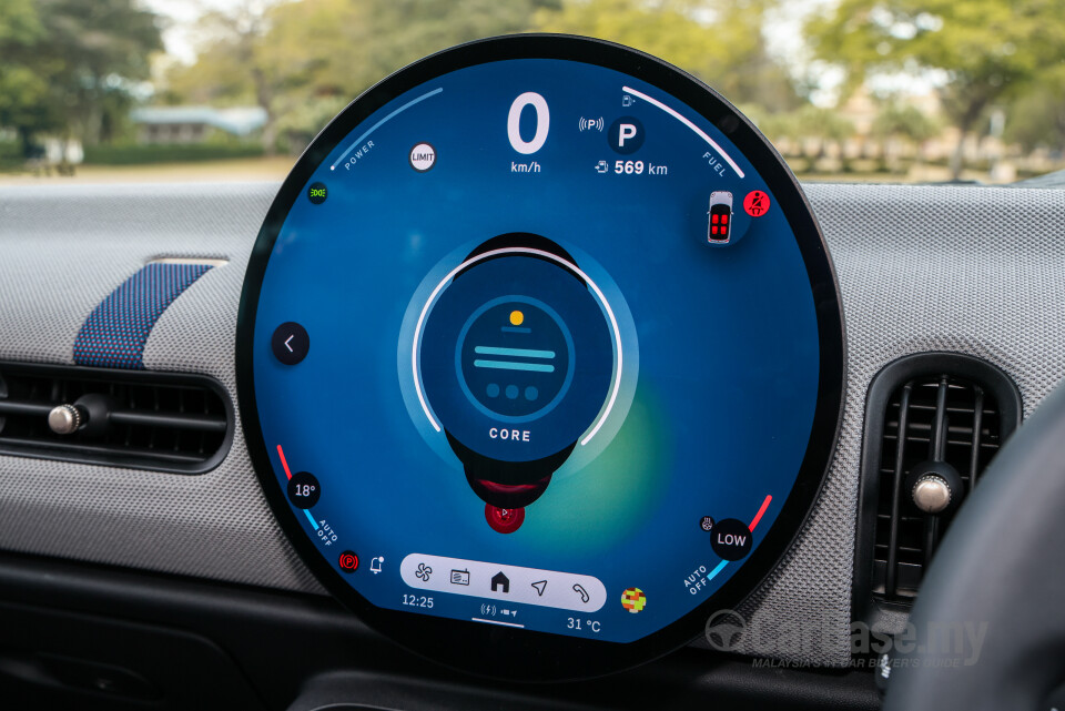 MINI Convertible F67 (2025) Interior