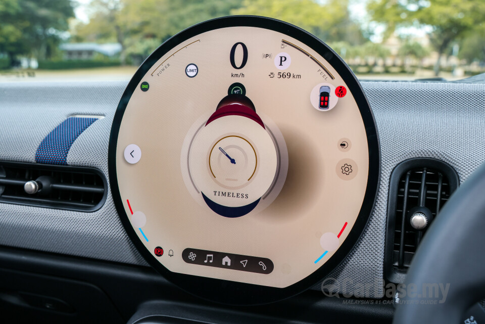 MINI Convertible F67 (2025) Interior