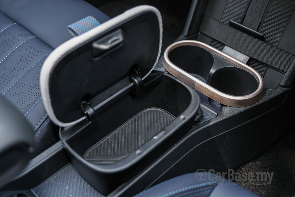 MINI Convertible F67 (2025) Interior