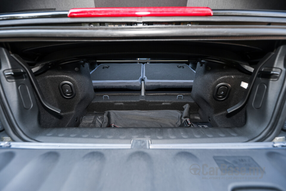 MINI Convertible F67 (2025) Interior
