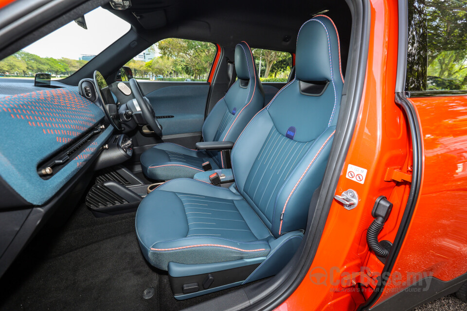 MINI Aceman J05 (2024) Interior