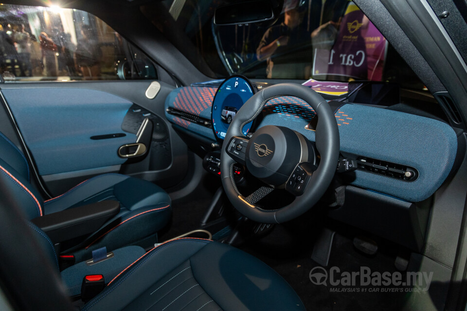 MINI Aceman J05 (2024) Interior