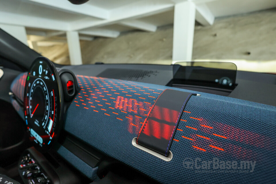 MINI Aceman J05 (2024) Interior
