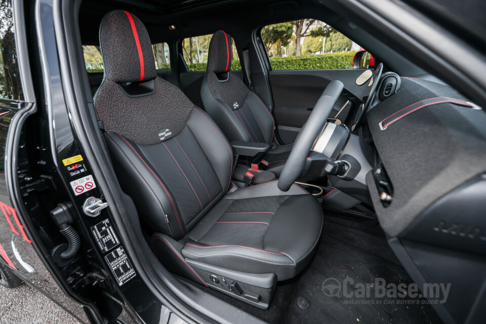 MINI Aceman J05 (2024) Interior