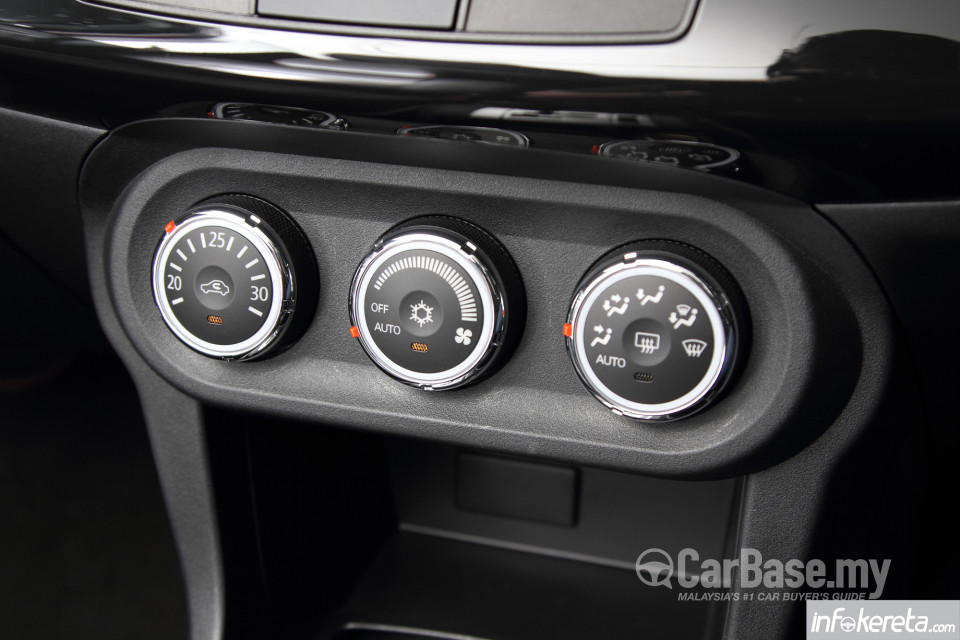 Mitsubishi Lancer Mk5 Facelift (2012) Interior