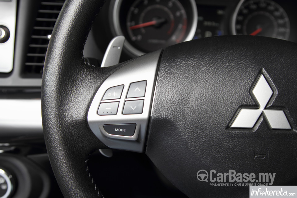 Mitsubishi Lancer Mk5 Facelift (2012) Interior